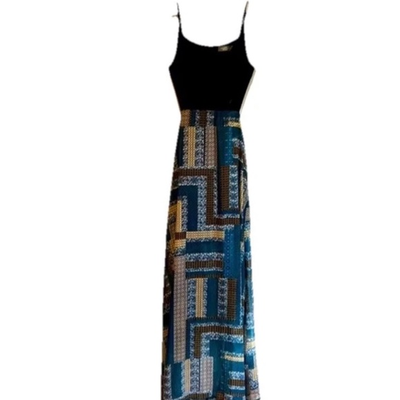 Like Mynded Blue Geometric Women's Partially Backless Maxi Dress Size S NWT - Picture 1 of 14